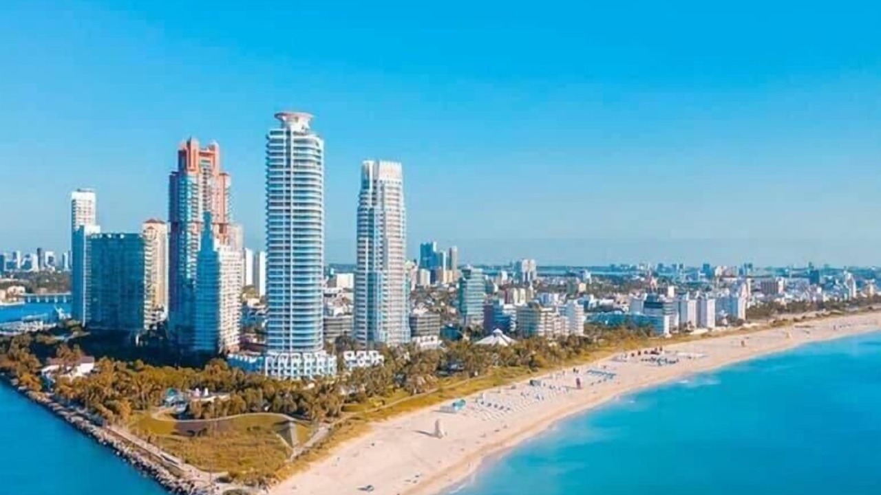 Photo of Others in South of Fifth