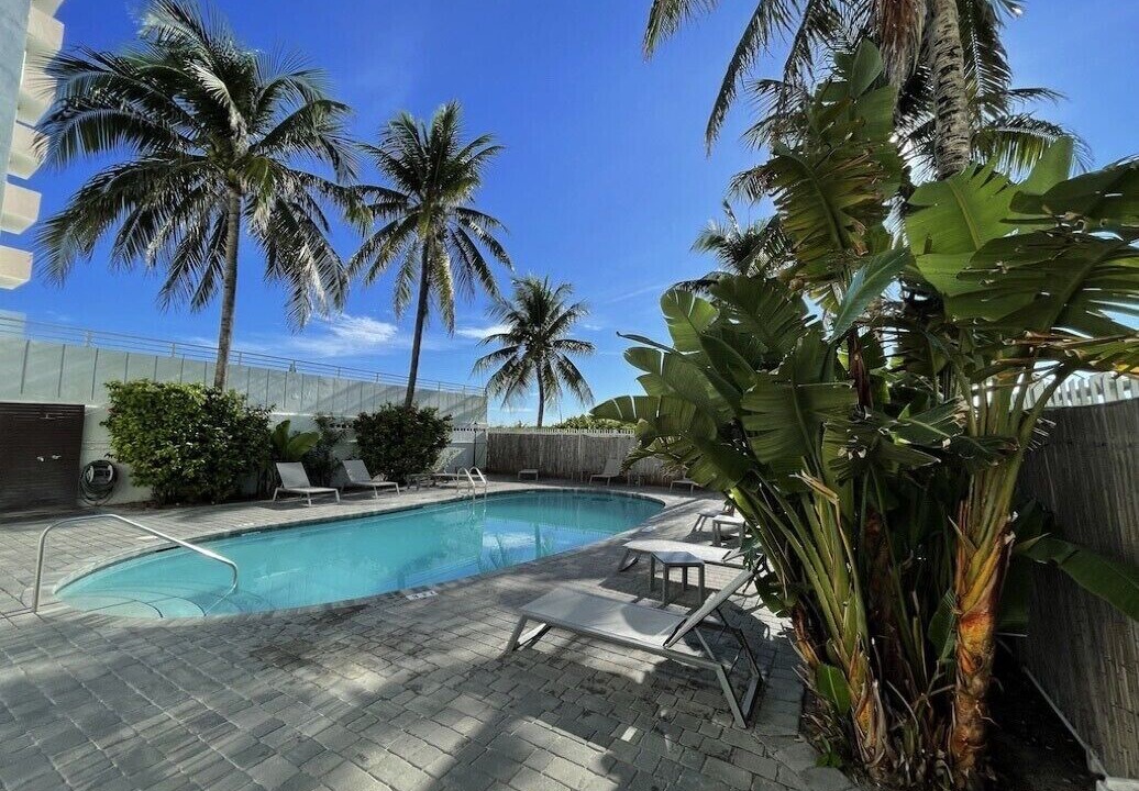 Photo of Outdoor in South of Fifth