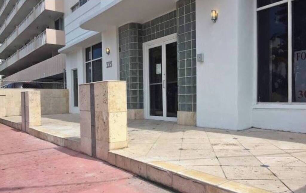 Photo of Others in South of Fifth