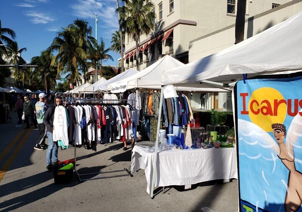 Photo of Others in South of Fifth