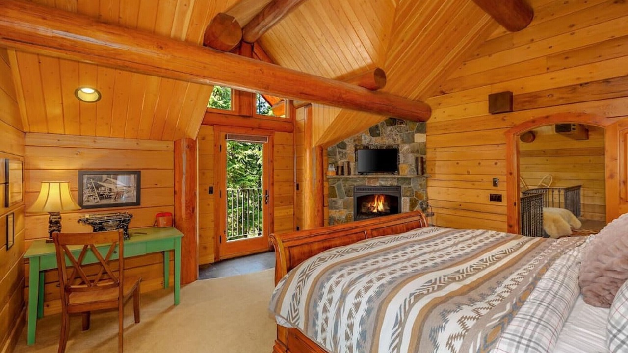 Photo of Bedroom in Government Camp