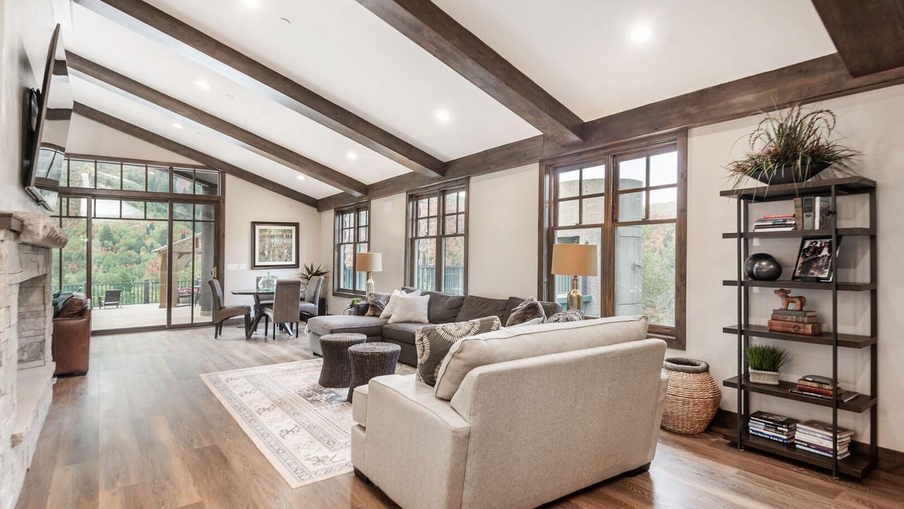 Photo of Livingroom in Sundance