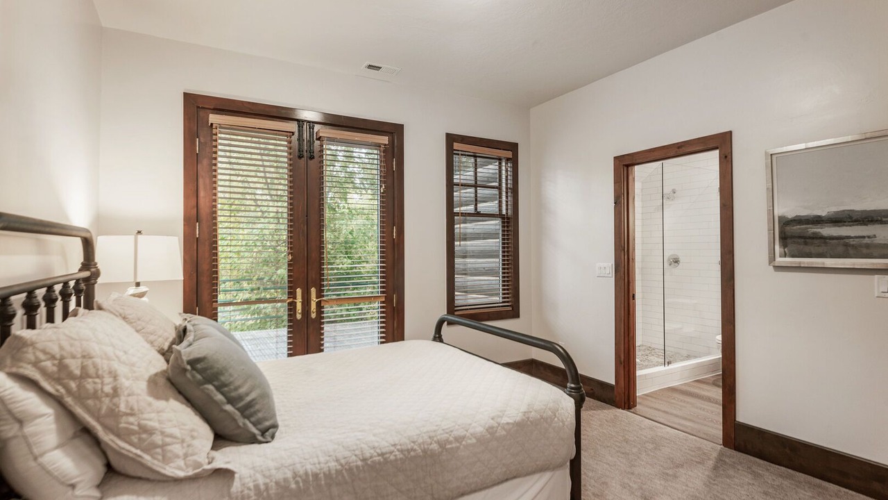 Photo of Bedroom in Sundance