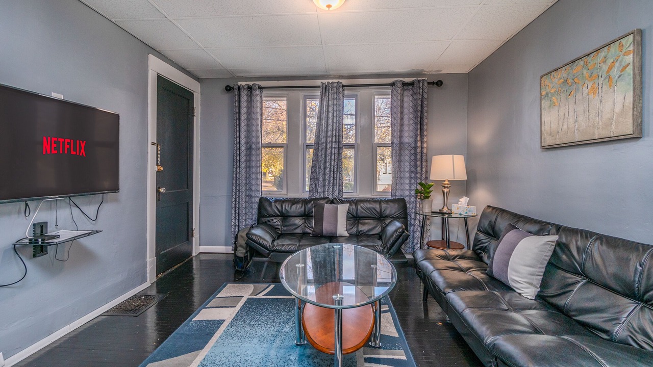 Photo of Livingroom in North Buffalo