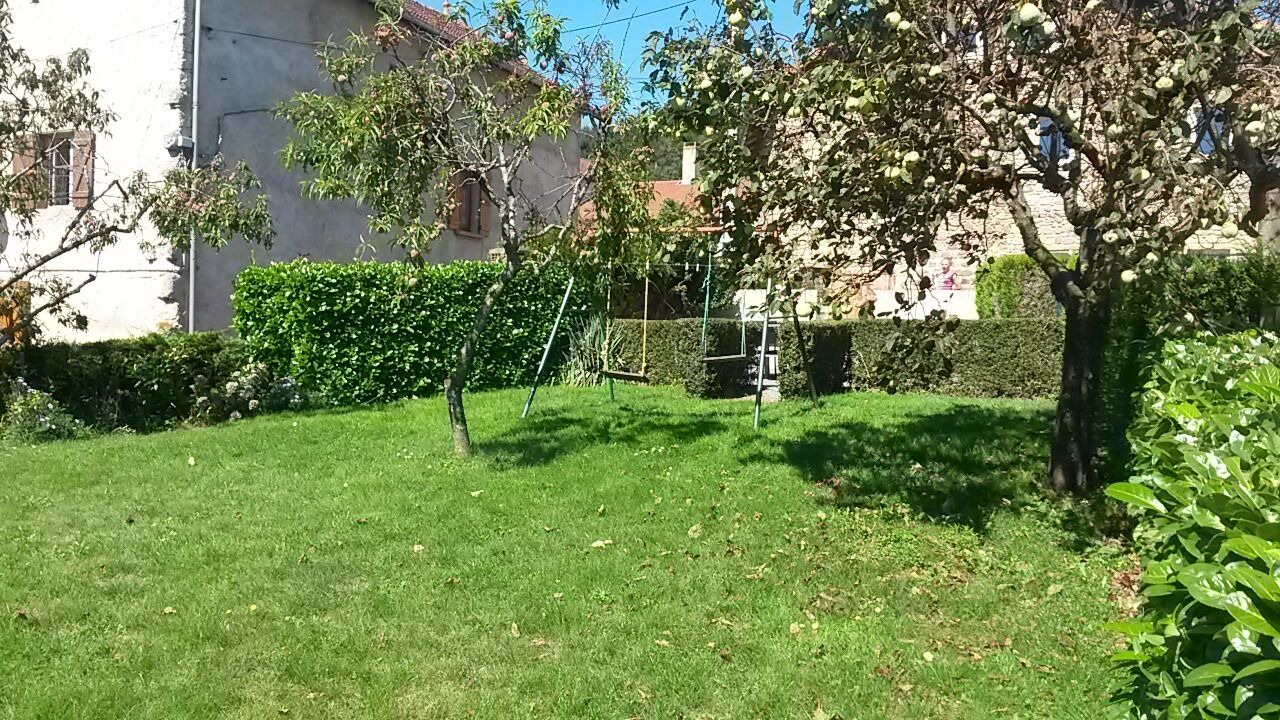 Photo of Outdoor in Matour