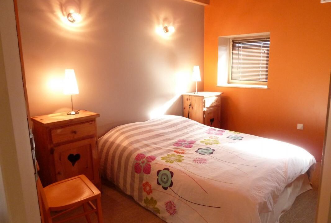 Photo of Bedroom in Matour