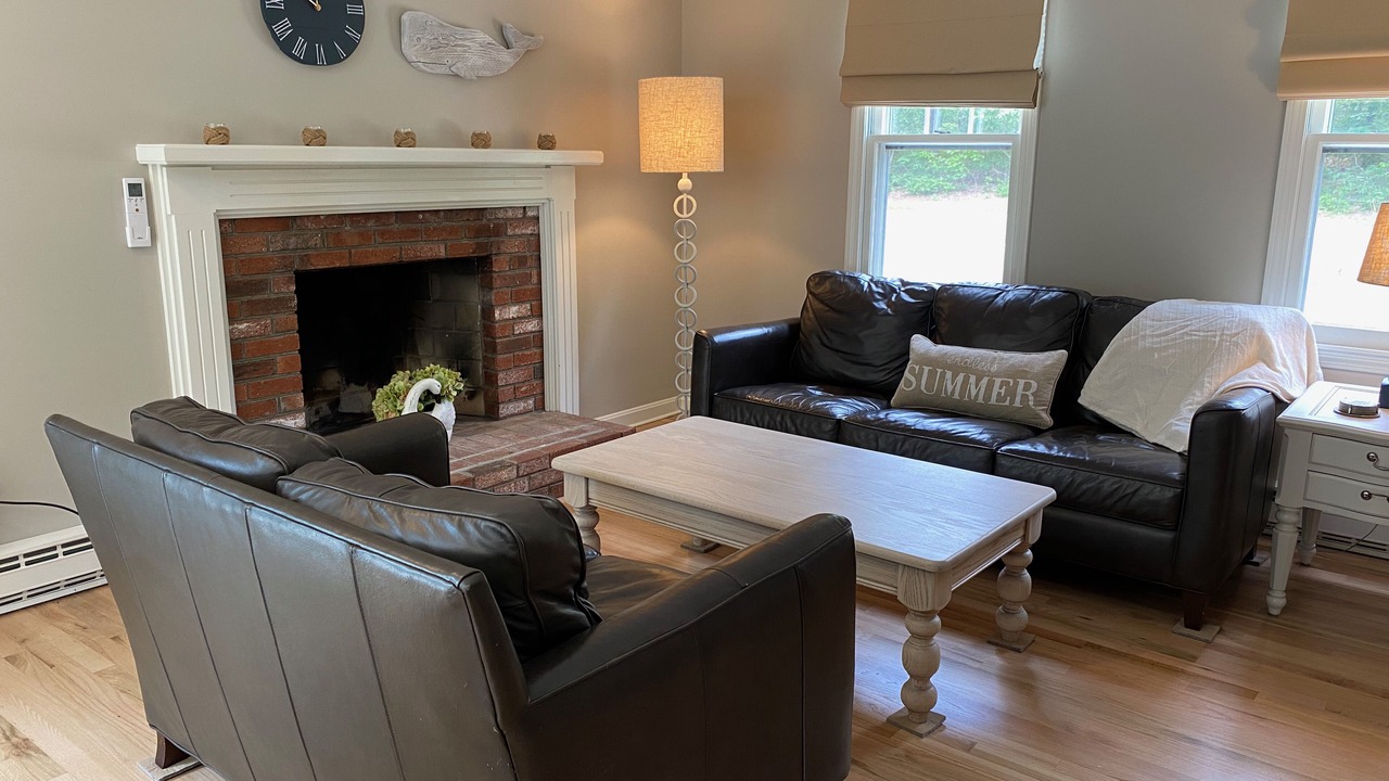 Photo of Livingroom in Eastham