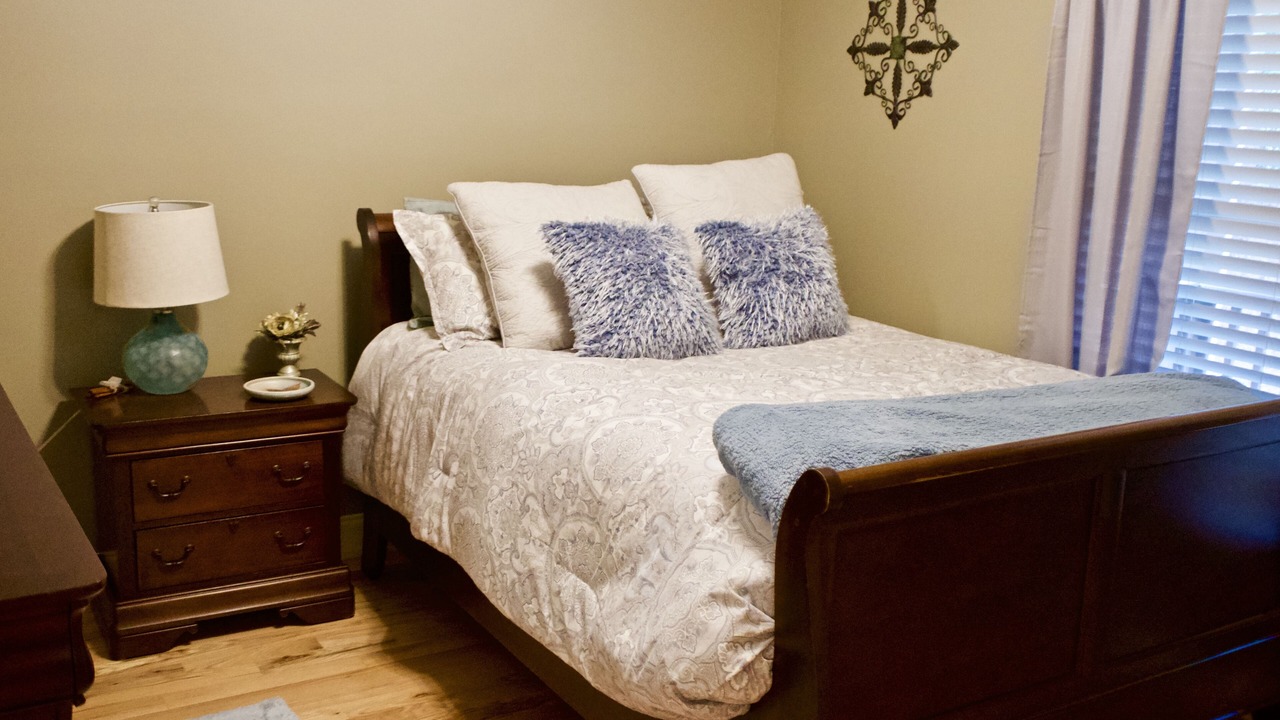 Photo of Bedroom in Dahlonega