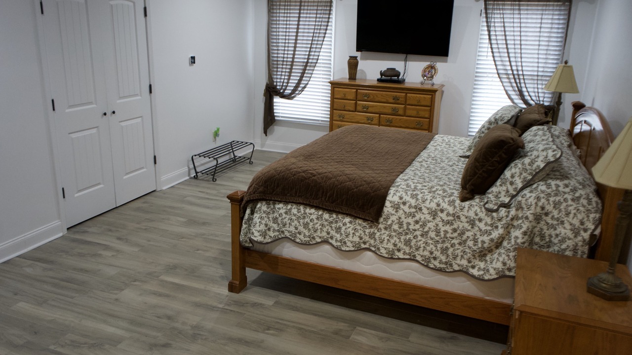 Photo of Bedroom in Dahlonega