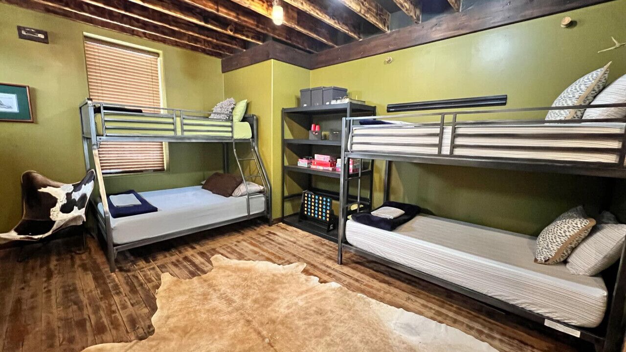 Photo of Others in Cotter