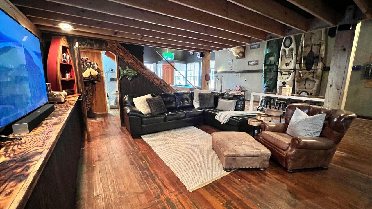 Photo of Others in Cotter