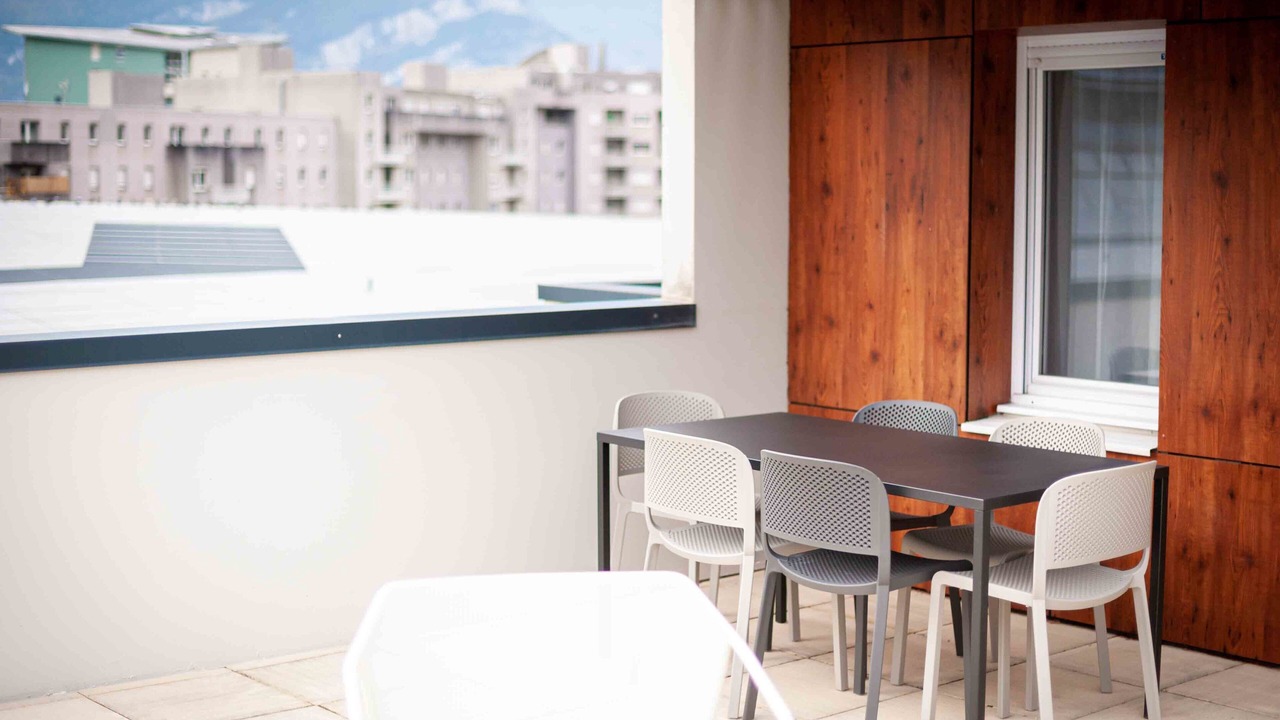 Photo of Patio Balcony in Secteur 1