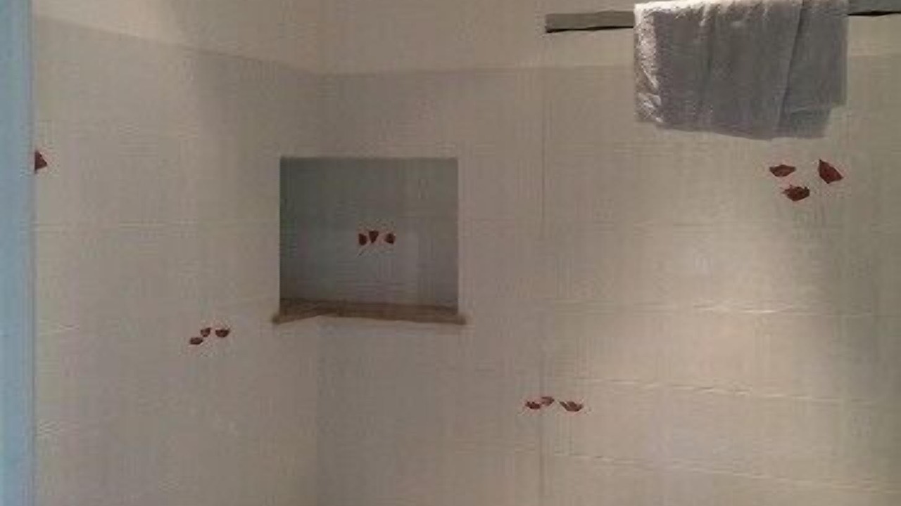 Photo of Bathroom in St-Jean-des-Champs