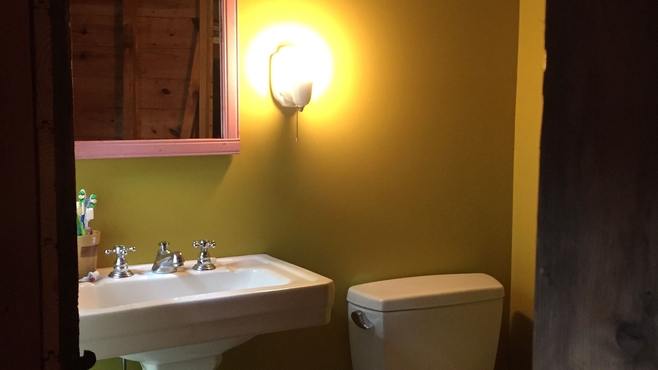 Photo of Bathroom in Round Pond