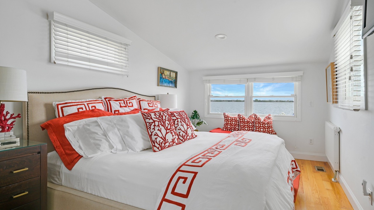 Photo of Bedroom in Westhampton Beach