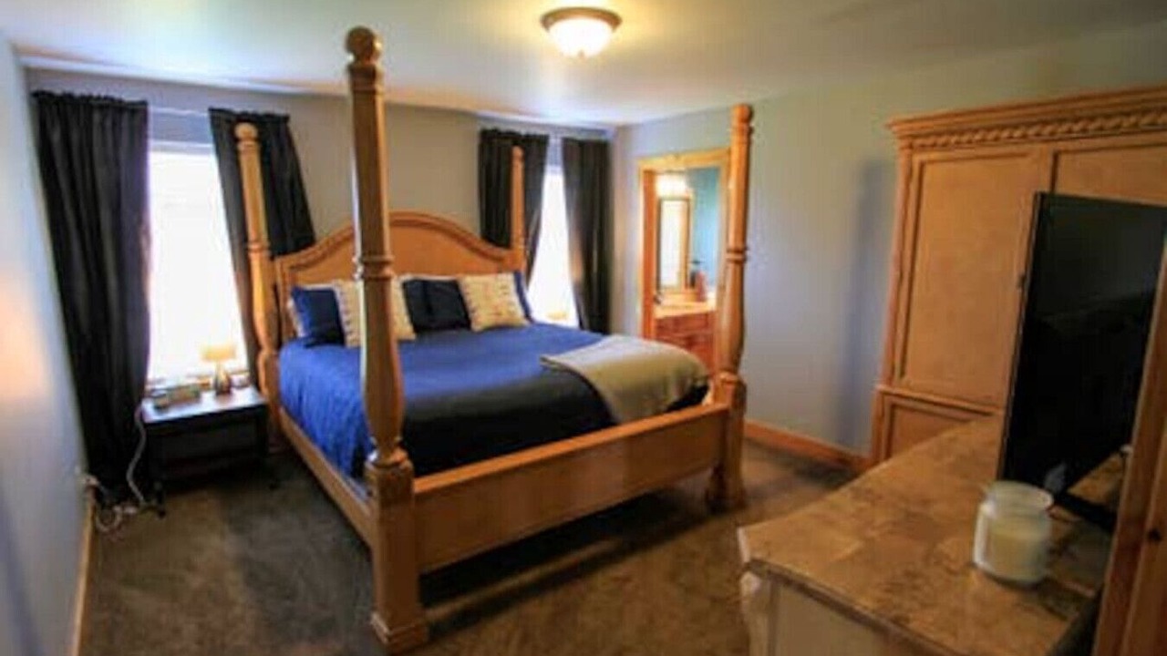 Photo of Bedroom in Victor