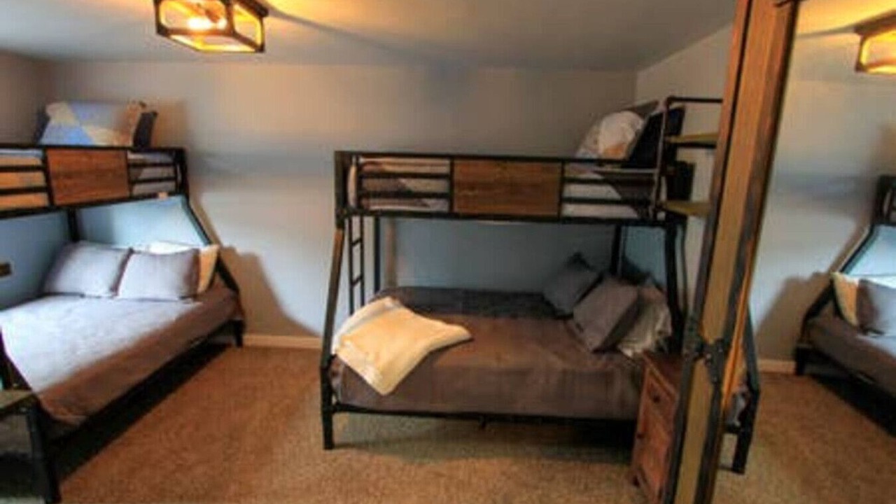 Photo of Bedroom in Victor