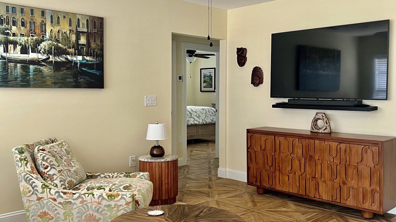 Photo of Livingroom in Davis Islands