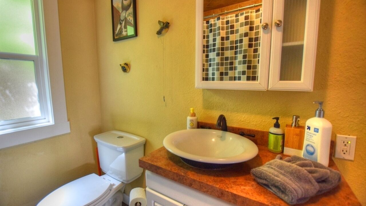 Photo of Bathroom in University District