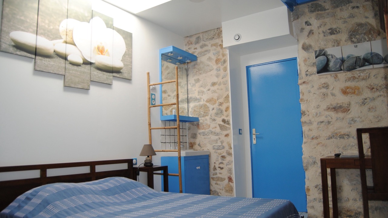 Photo of Bedroom in Le Mourillon