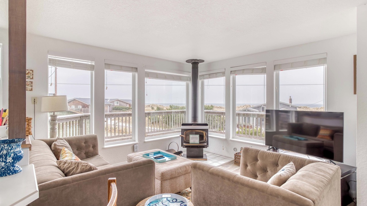Photo of Bedroom in Manzanita