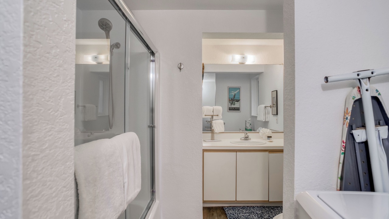 Photo of Bathroom in Manzanita