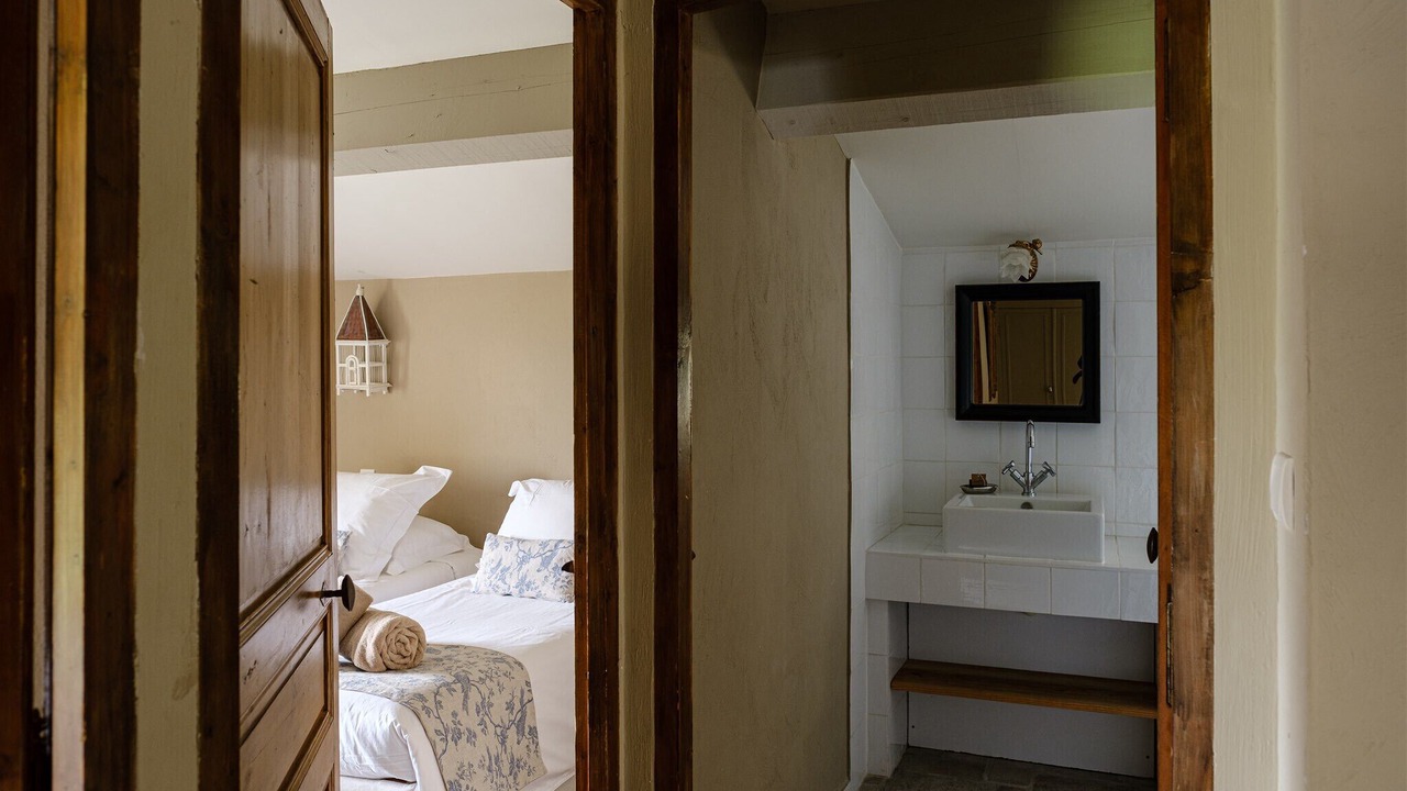 Photo of Bedroom in Pernes-les-Fontaines