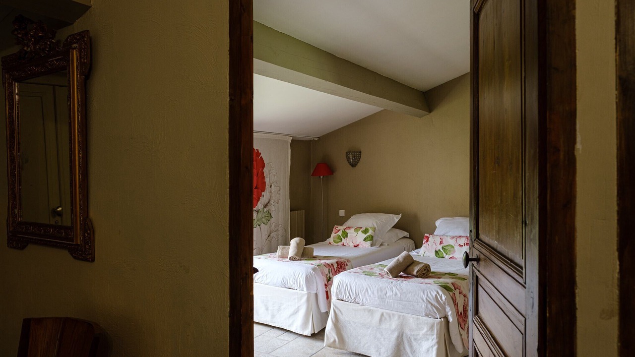 Photo of Bedroom in Pernes-les-Fontaines