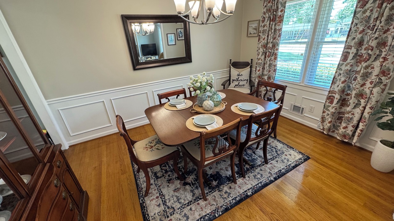 Photo of Livingroom in Montclair