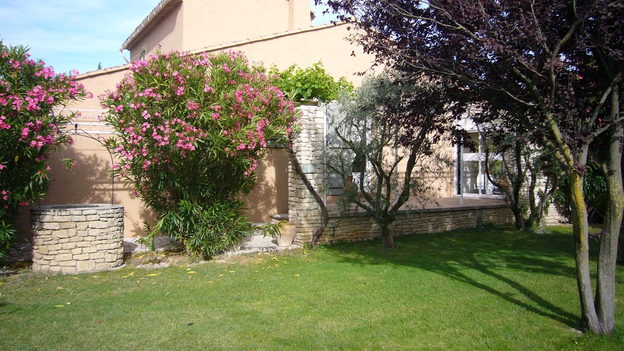 Photo of Outdoor in Senas