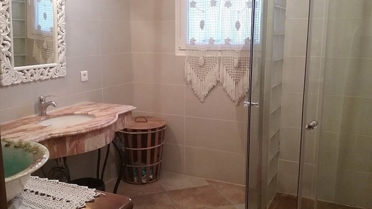 Photo of Bathroom in Montredon-des-Corbieres