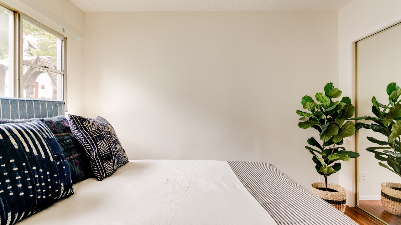 Photo of Bedroom in Beachwood Canyon