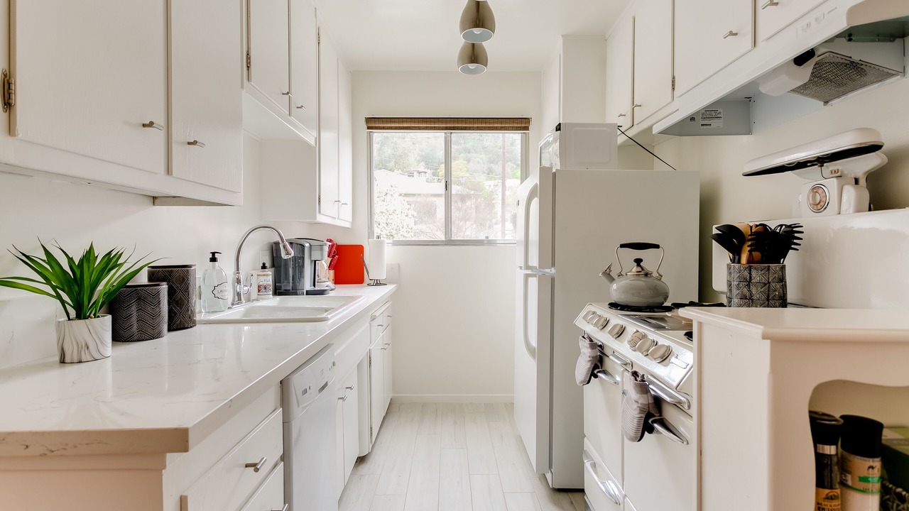 Photo of Kitchen in Beachwood Canyon