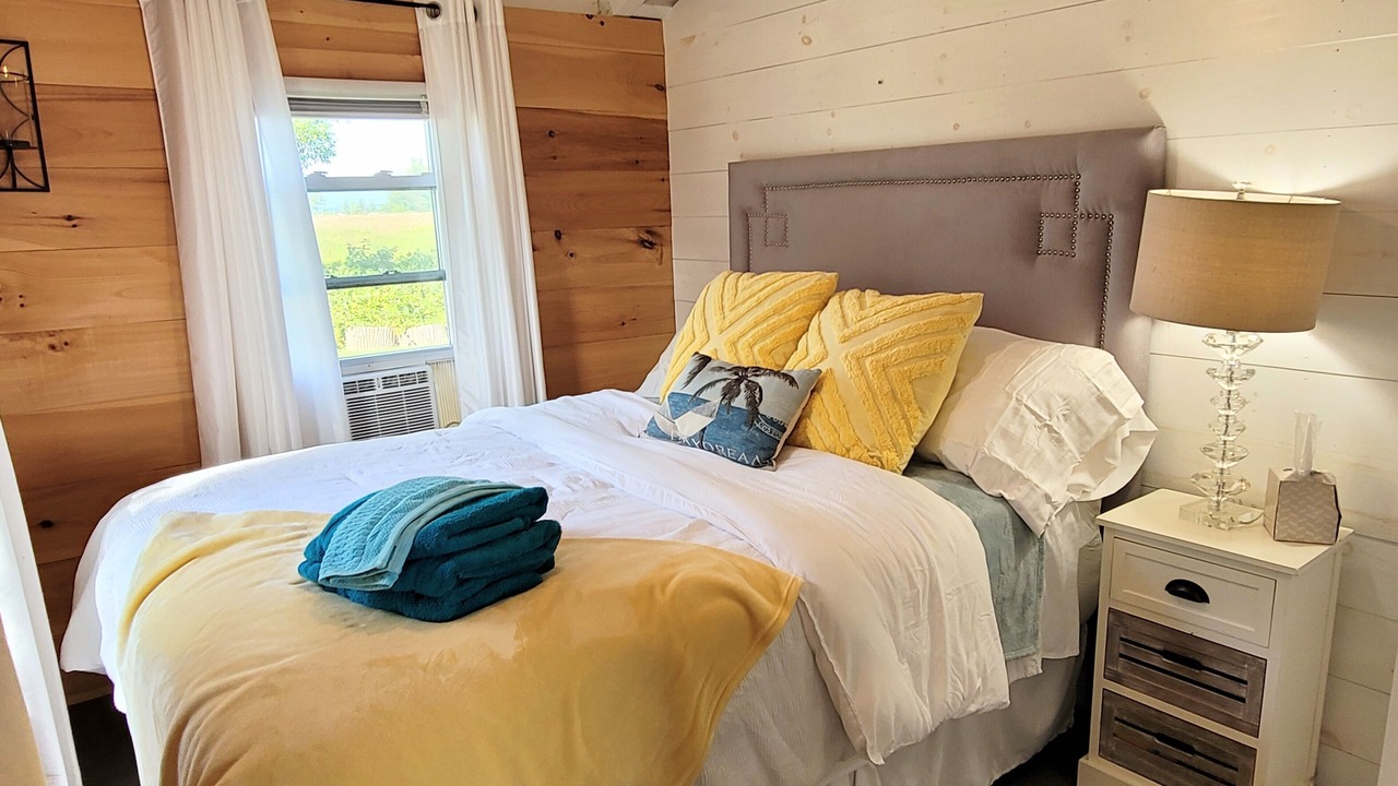 Photo of Bedroom in Malletts Bay