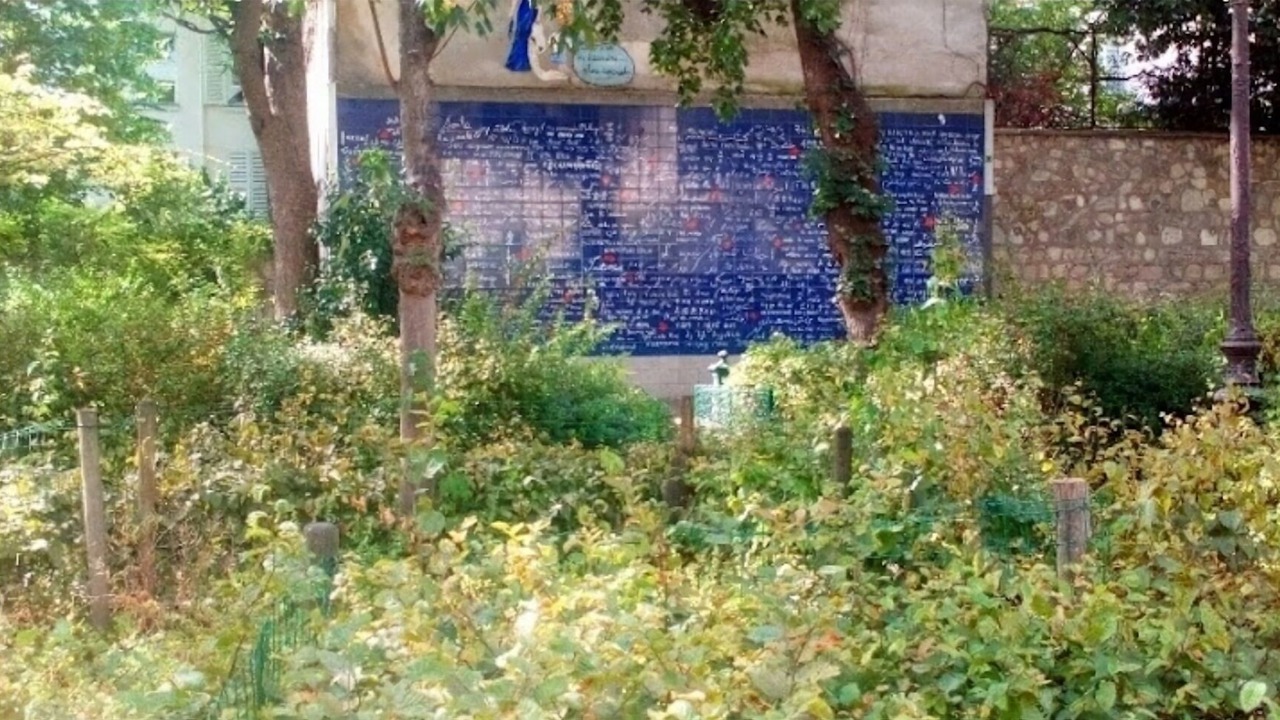 Photo of Others in Quartier des Grandes-Carrieres