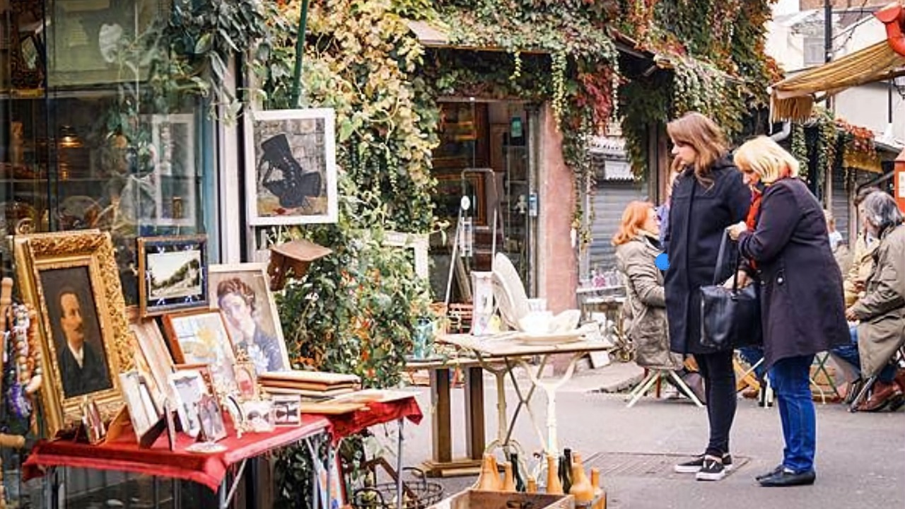 Photo of Others in Quartier des Grandes-Carrieres