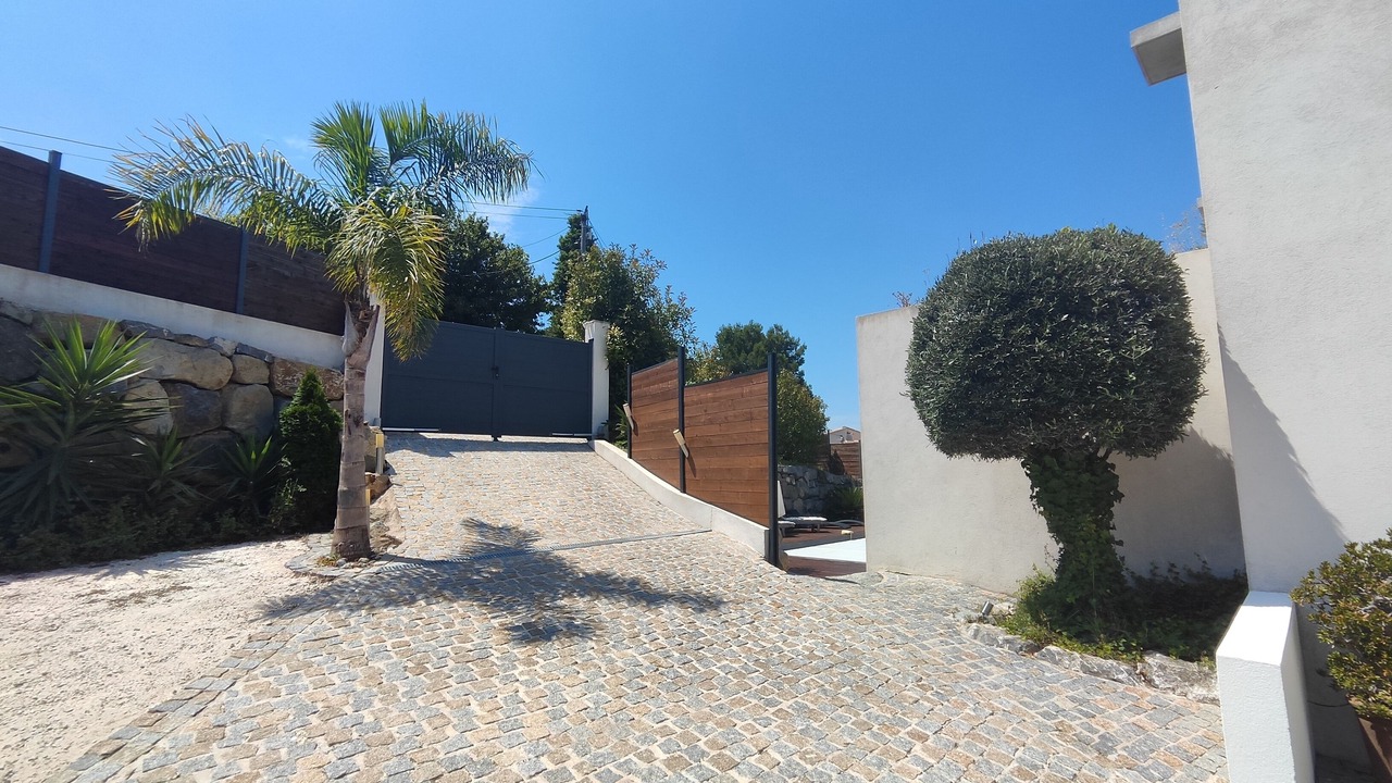 Photo of Outdoor in Saint Pierre de Feric