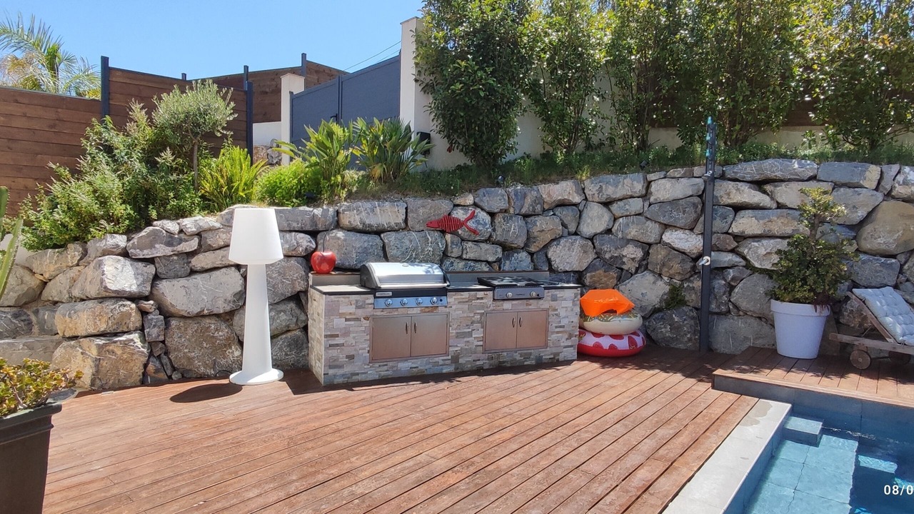 Photo of Patio Balcony in Saint Pierre de Feric