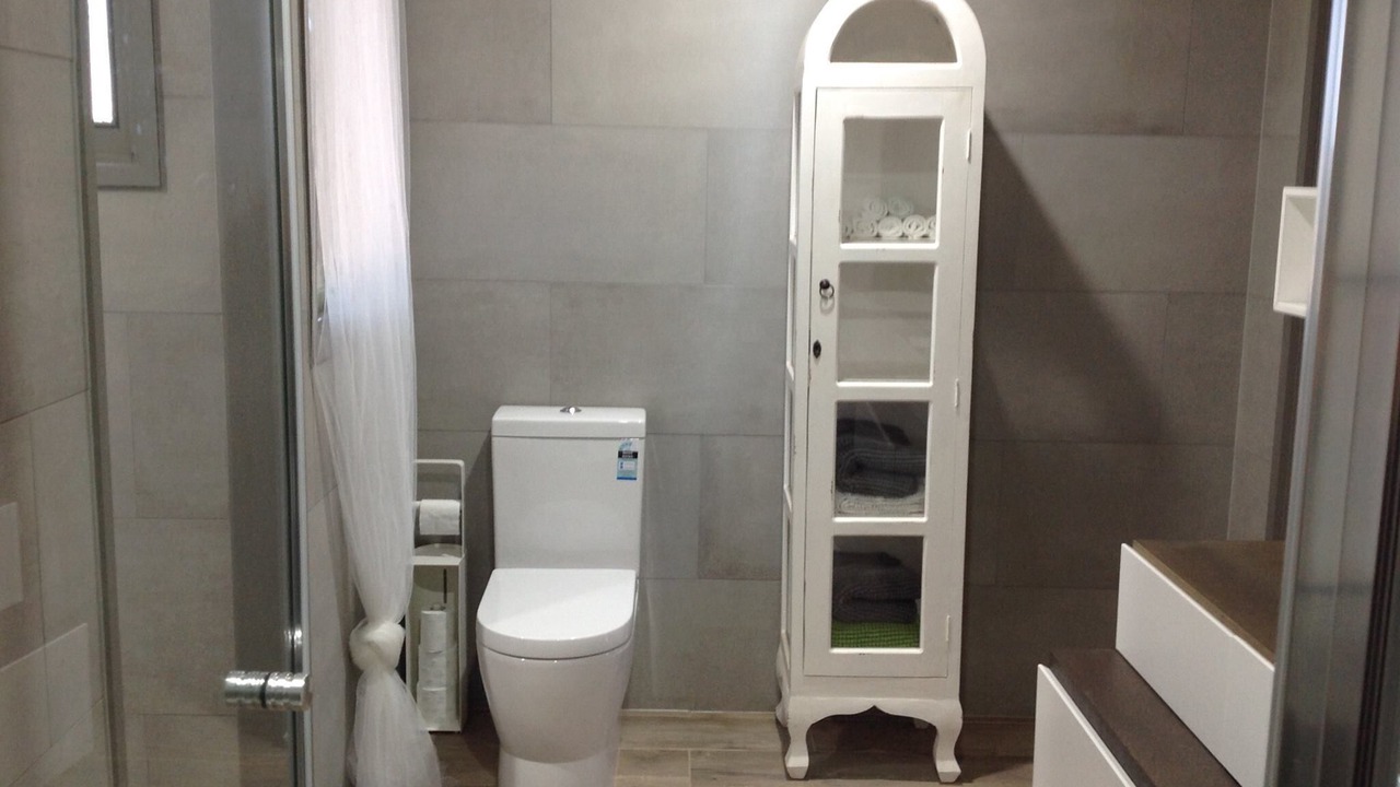 Photo of Bathroom in Coomoora