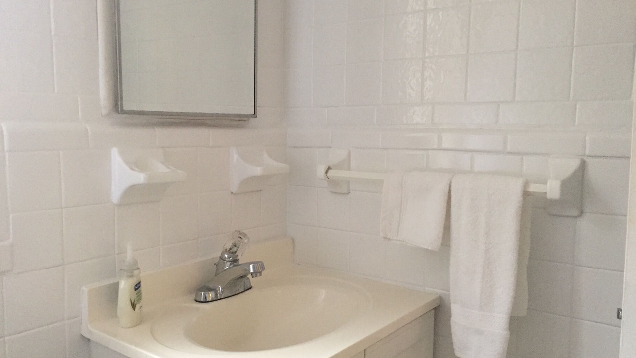 Photo of Bathroom in Riverside Park
