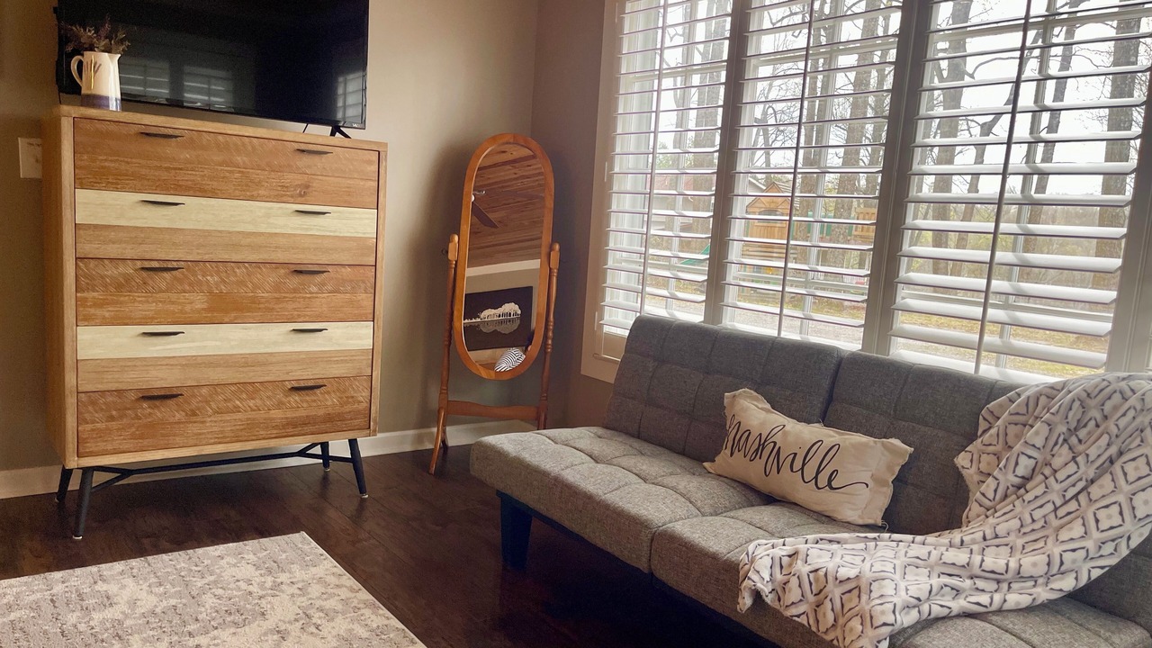 Photo of Bedroom in Hendersonville