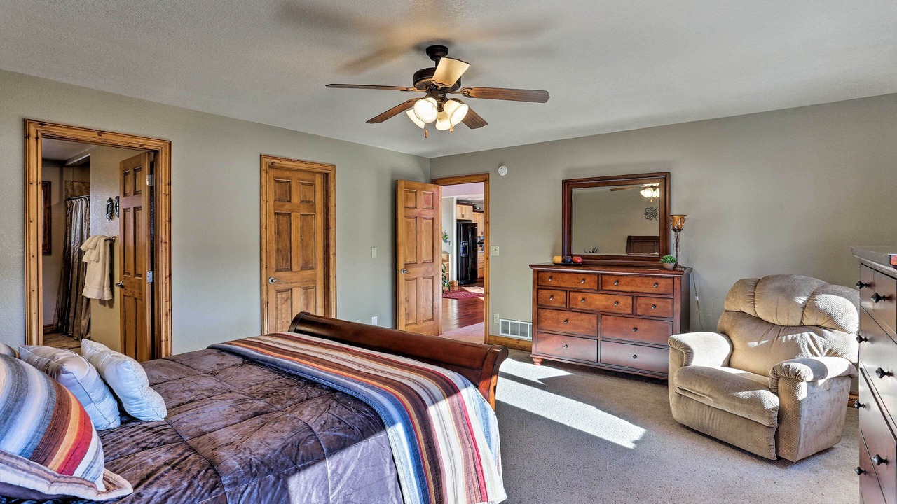 Photo of Bedroom in Hermosa