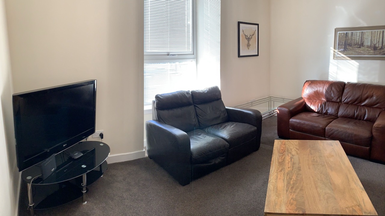 Photo of Livingroom in Elgin