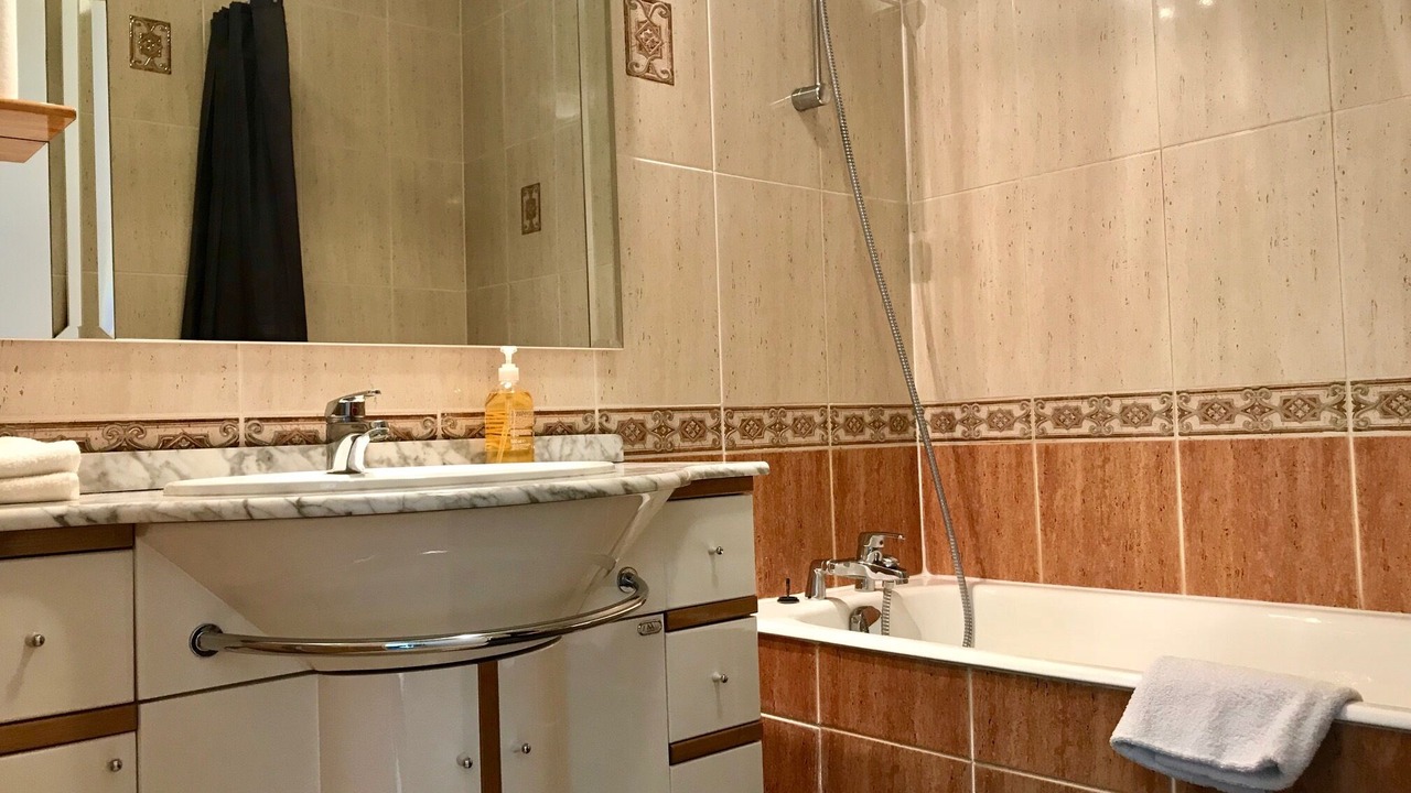 Photo of Bathroom in Saint Nicolas - Charles III - Ville vieille - Trois Maisons - Leopold