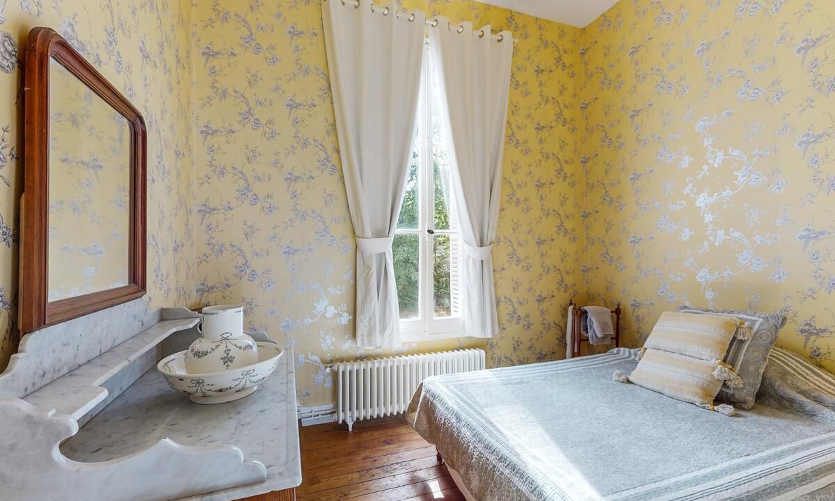 Photo of Bedroom in Saint-Jean-Saint-Germain