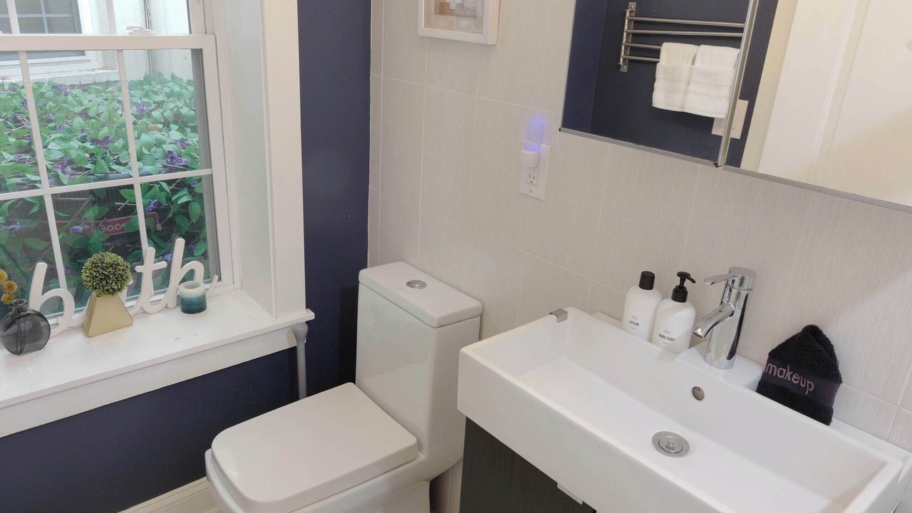 Photo of Bathroom in Stanton Park