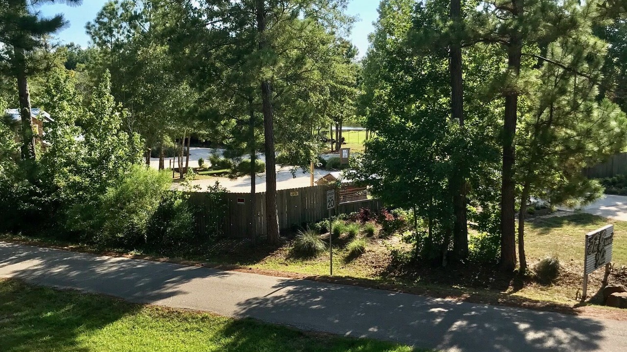 Photo of Outdoor in Keenan