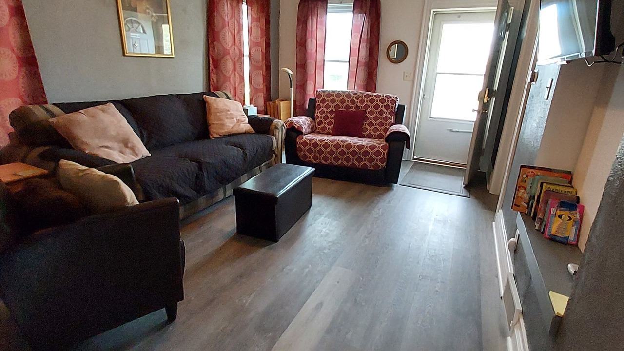 Photo of Livingroom in Monroe
