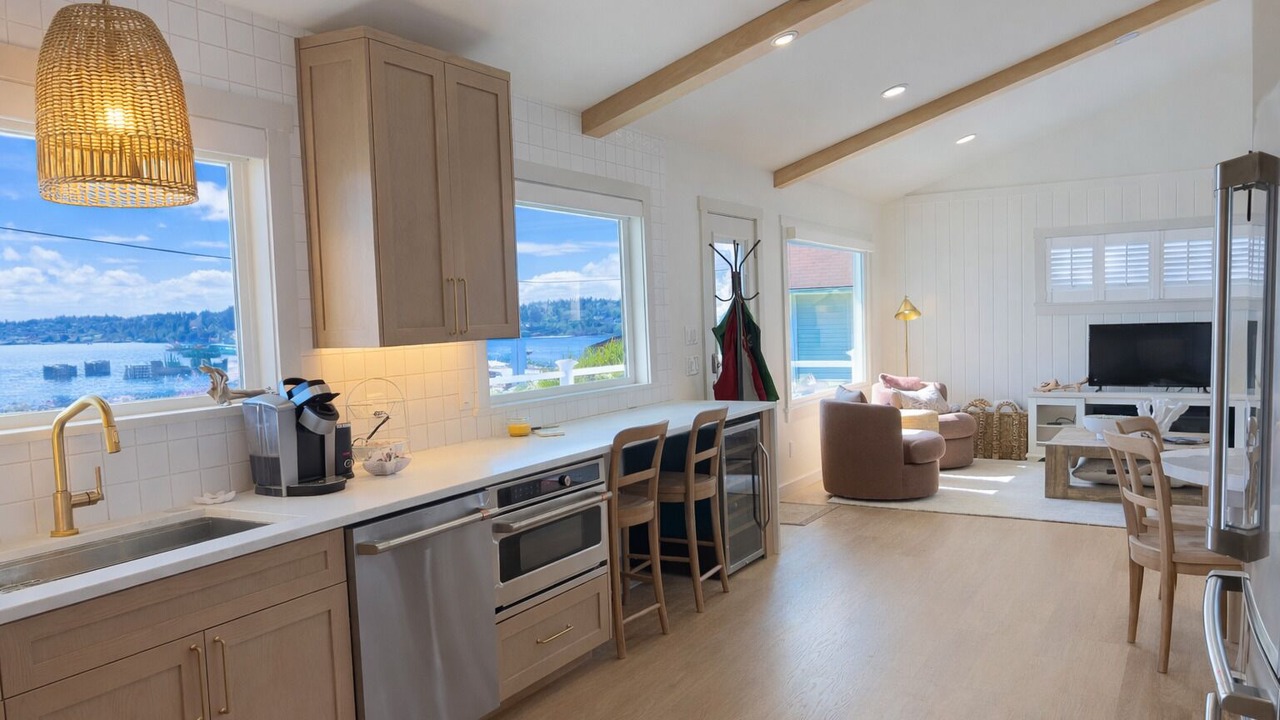 Photo of Others in Kingston