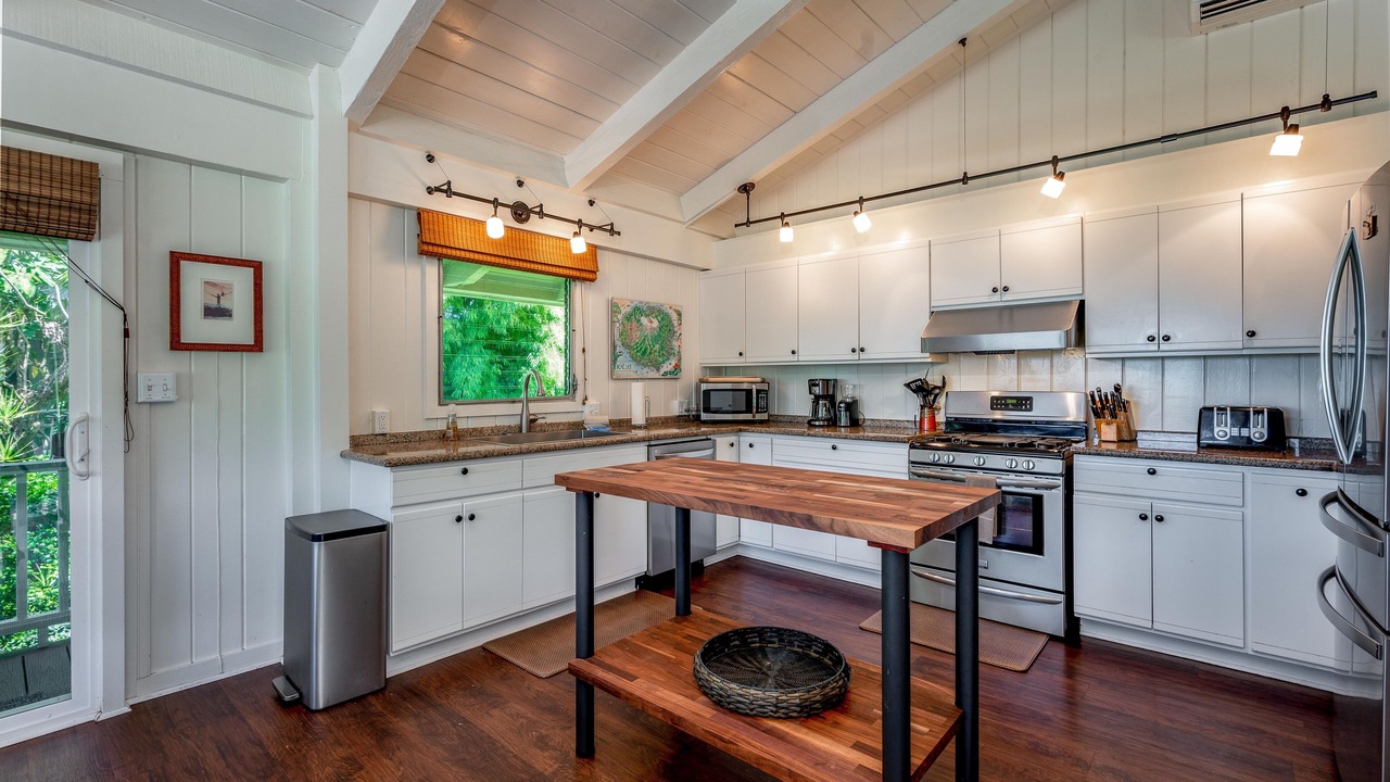 Photo of Kitchen in Hanalei Palms